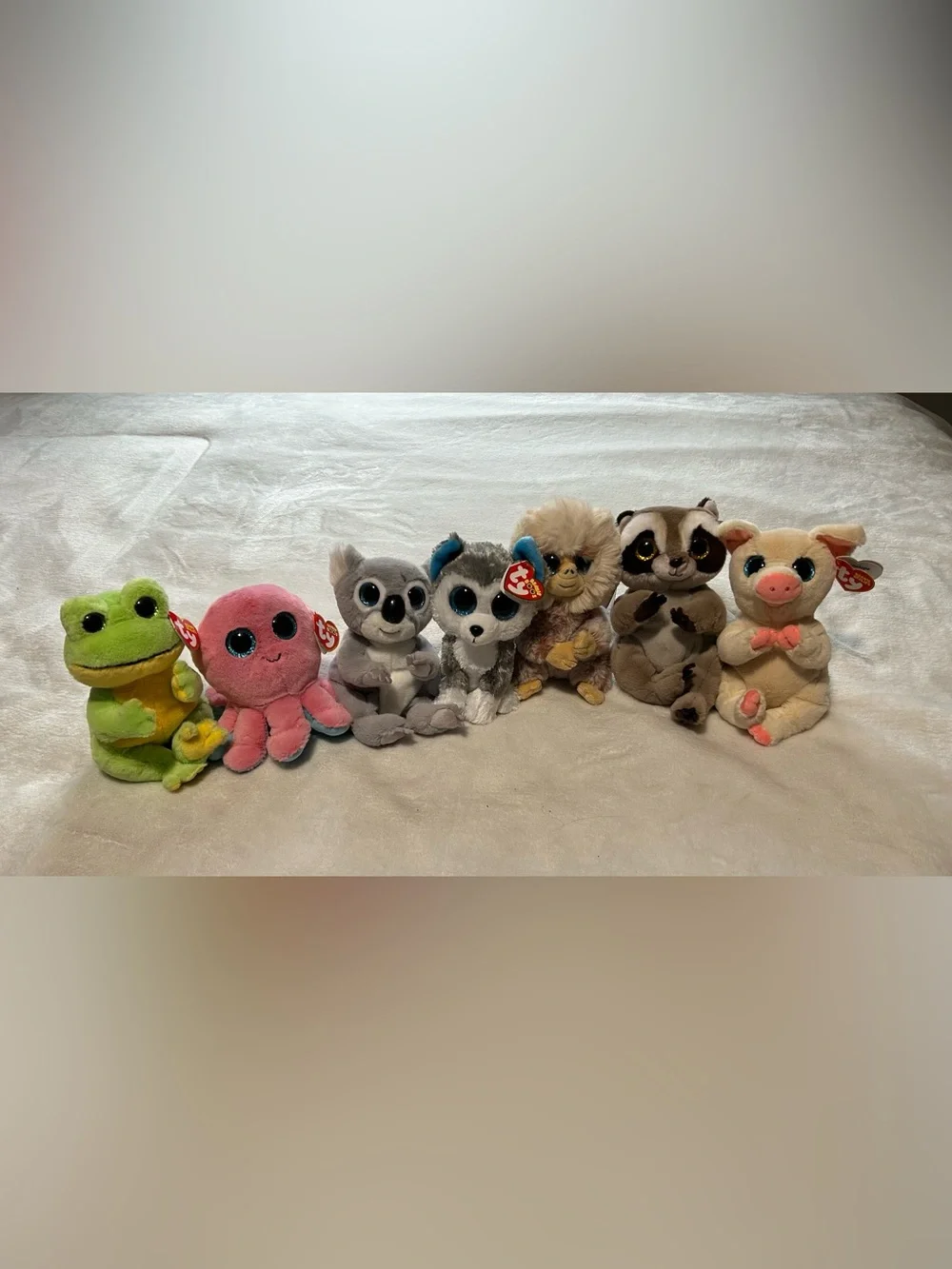 x7 Ty Beanie Animals: Husky, Monkey, Pig, Frog, Octopus, Koala Bear and Racoon.